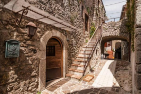 Hotels in Vallommari